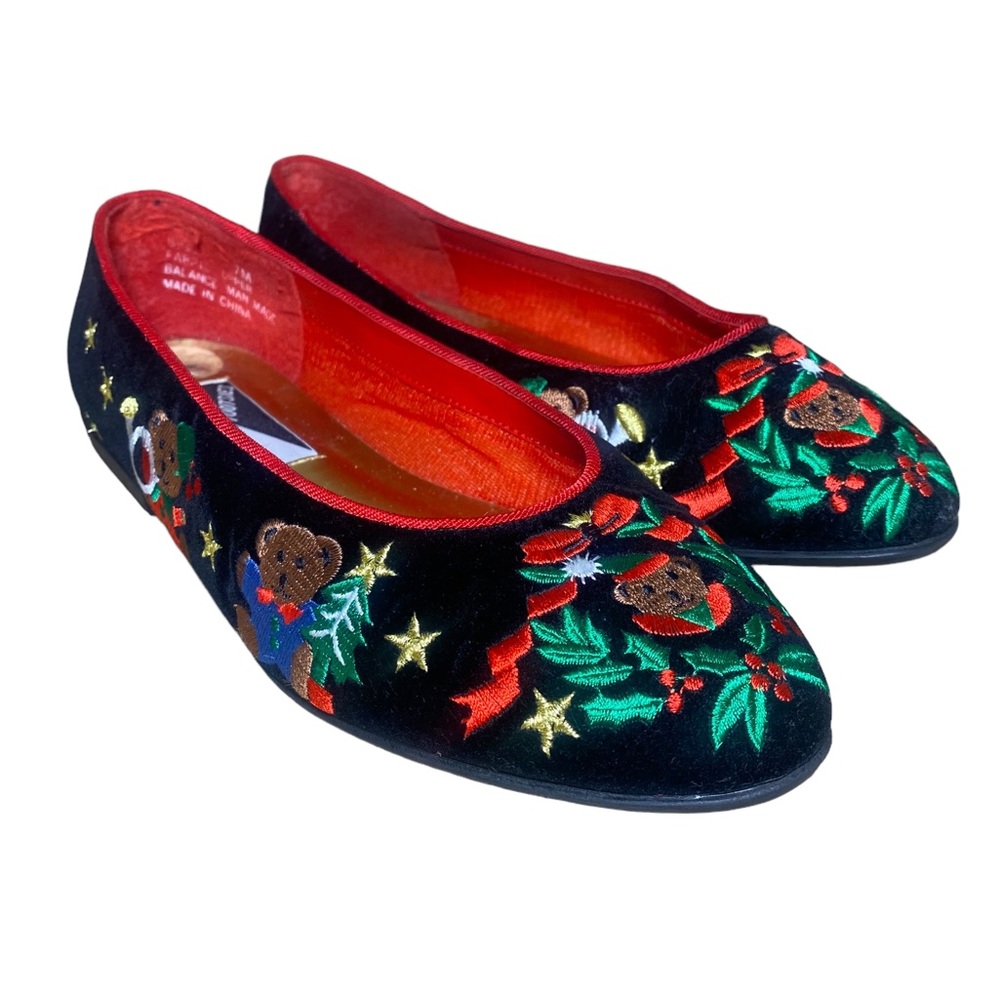 Vintage Mootsie Tootsies bear flats black Velvet Christmas pointed toe shoes